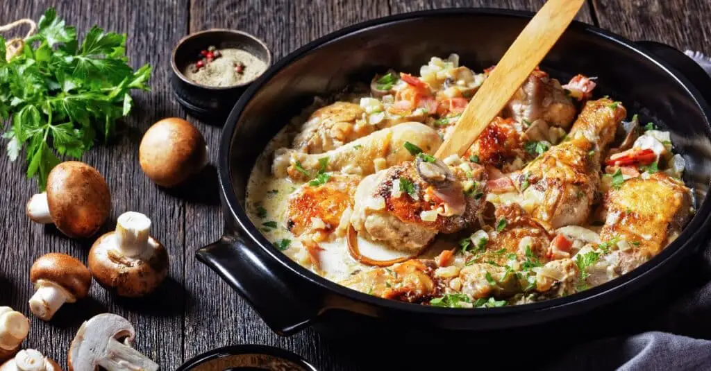 Poulet avec Sauce au Vin Blanc Crémeuse au Thermomix : Un Régal de Saveurs