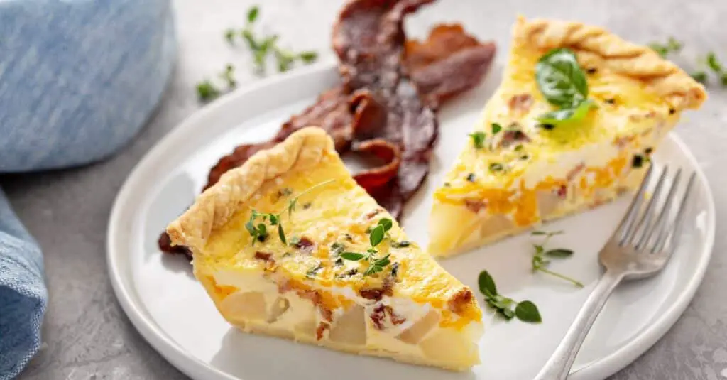 Quiche au Bacon et aux Pommes de Terre au Thermomix : Un Régal Rustique