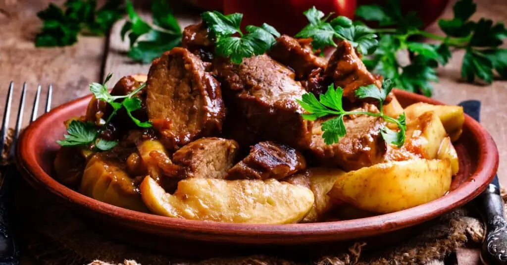 Viande de Porc avec Coing au Thermomix : Un Plat Irrésistible