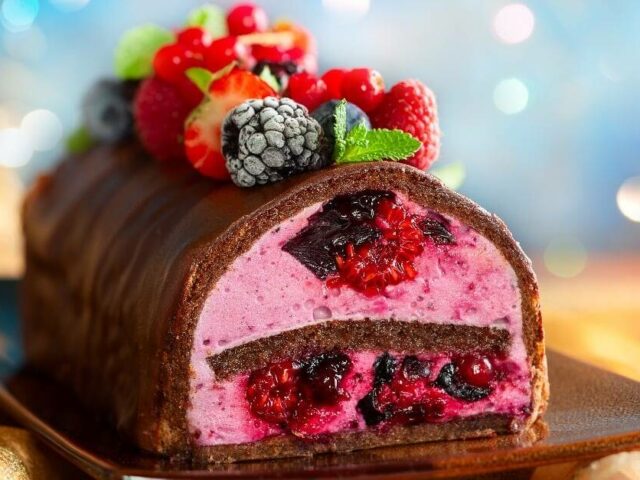 Bûche de Noël au Chocolat et Crème Fruits Rouges au Thermomix : Un Dessert Festif