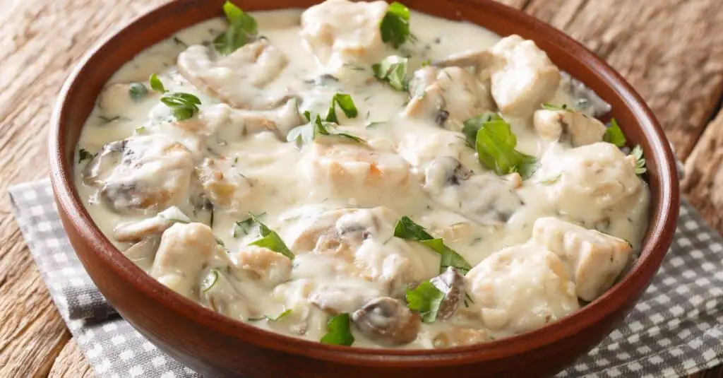 Fricassée de Poulet Champignons à la Sauce au Thermomix