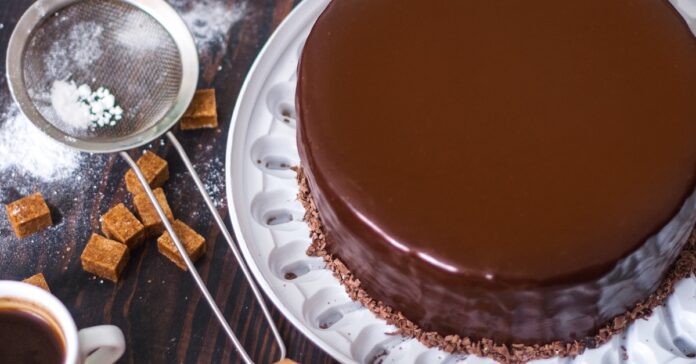 Gâteau Royal au Chocolat au Thermomix : Un Dessert Majestueux