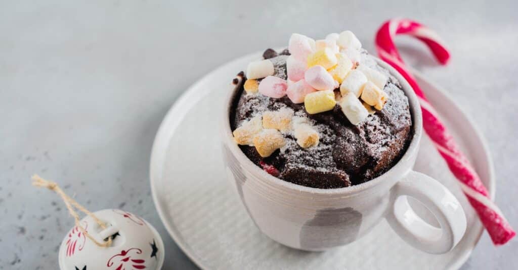 Mug Cake au Cacao et Chamallows au Thermomix : Préparation Express et Délicieuse