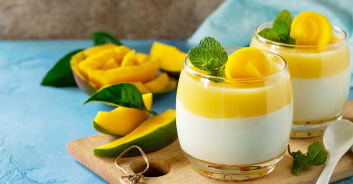 Panna Cotta Exotique à la Mangue au Thermomix : Un Dessert Divinement Fruité