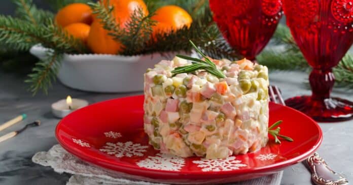 Salade Olivier au Thermomix : Un Classique de Noël Russe