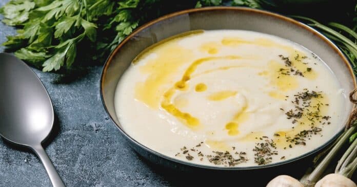 Soupe Crémeuse de Panais au Beurre au Thermomix : Saveurs Riches et Réconfortantes