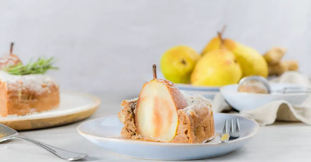 Gâteau aux Poires Gingembre et Cannelle au Thermomix : Éveillez vos Papilles avec un Tourbillon de Saveurs Exquises