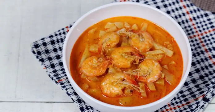 Curry d'Ananas aux Crevettes au Thermomix : Succombez aux Délices Exotiques