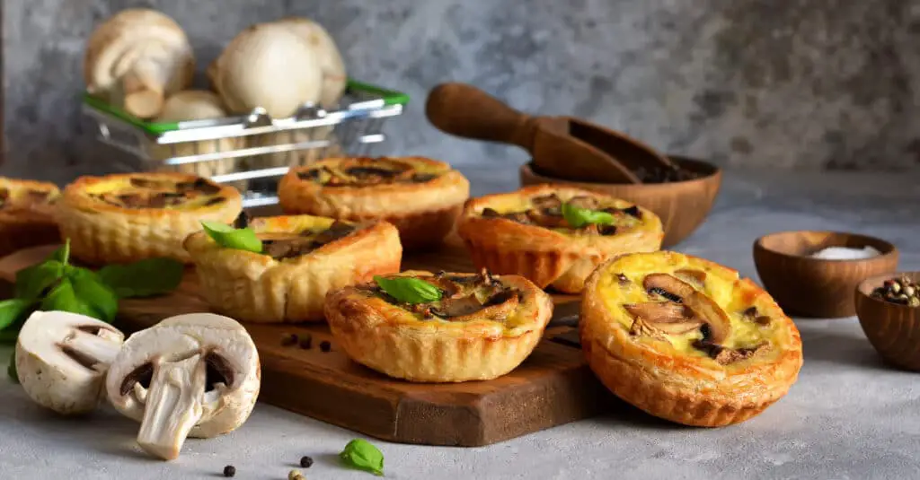 Tartelettes Feuilletées aux Champignons au Thermomix : Élégance et Saveurs dans une Bouchée