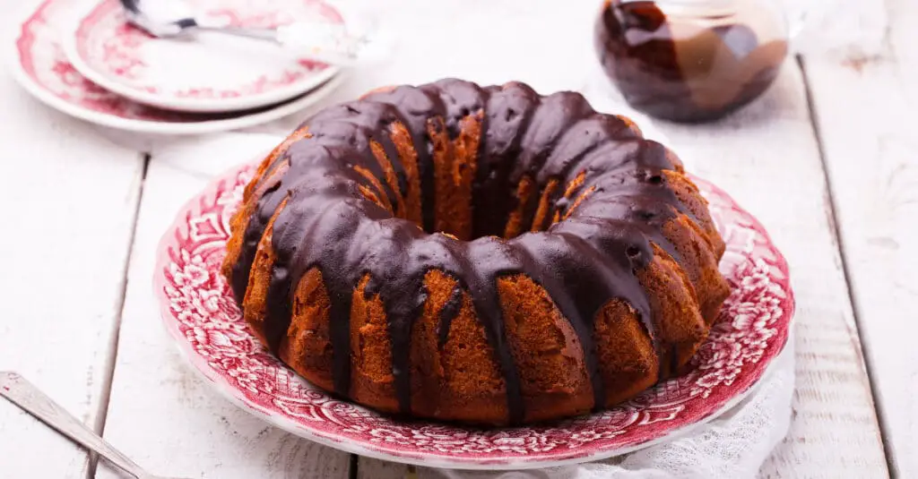 Bundt Cake au Chocolat avec Glaçage Chocolat au Thermomix : L'Élégance Gourmande dans Chaque Morceau