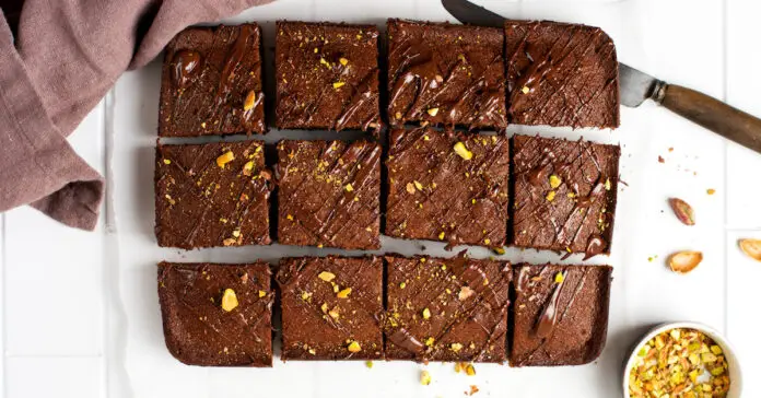 Brownie Fondant au Chocolat et Pistaches au Thermomix : Un Délice Gourmand en Quelques Étapes Faciles