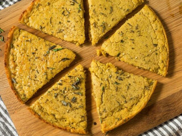 Découvrez la Délicieuse Socca au Pois Chiches au Thermomix : Un Pain Plat Savoureux et Sans Gluten