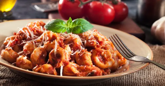 Tortellini avec Sauce Tomate et Parmesan au Thermomix : Un plat italien savoureux prêt en un clin d'œil