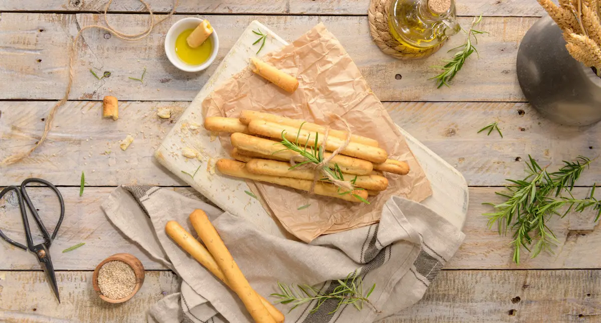 Recette de Gressins Italiens au Romarin au Thermomix : Savoureux et Croquants