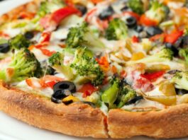 Pizza au Brocoli Champignons et Poivrons au Thermomix : Une Explosion de Saveurs Végétariennes