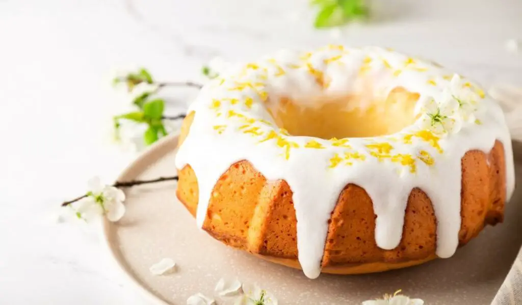 Gâteau au Citron au Glaçage Blanc citronné au Thermomix : Un Pur Délice