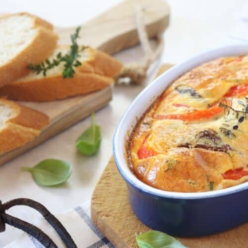Clafoutis au Poivron Rouge et Tomates Séchées au Thermomix : Une Touche Méditerranéenne dans Votre Cuisine