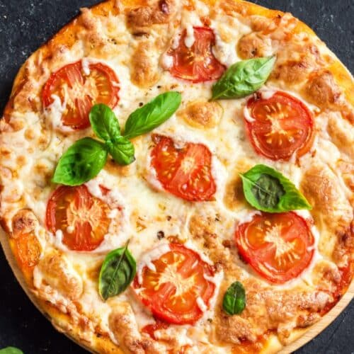 Pizza aux Tomates Basilic et Mozzarella au Thermomix : Un Classique Italien Maison