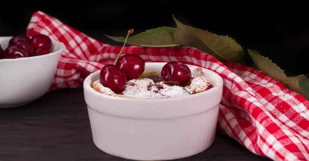 Mini Clafoutis aux Cerises au Thermomix : Un Délice en Bouchées