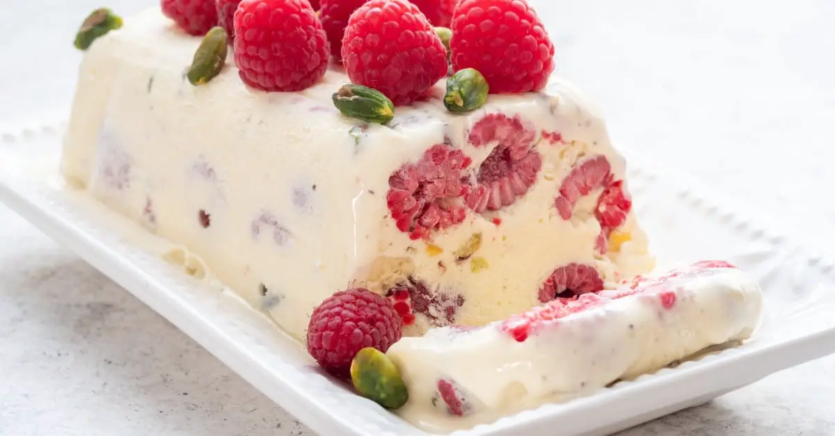 Semifreddo aux Framboises et Pistaches au Thermomix : Un Délice Glacé et Raffiné