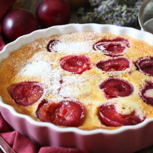 Clafoutis aux Prunes Rouges au Thermomix : Un Dessert Fruité et Moelleux