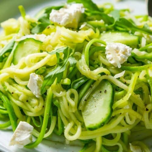 Nouilles de Courgettes au Concombre et Feta Weight Watchers : Une Salade Fraîche et Savoureuse