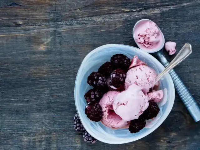 Glace au Yaourt et Fruits Rouges au Thermomix